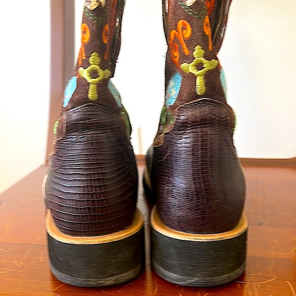 Ariat Embroidered Brown Leather Cowboy Boots - Picture 3 of 12